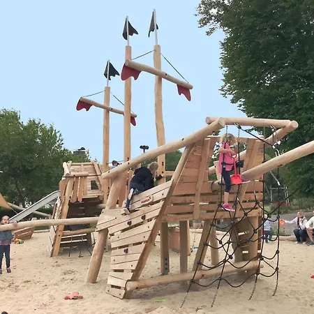 Reetdachhaus 3, Inkl 2 Parkplaetze Fehmarn