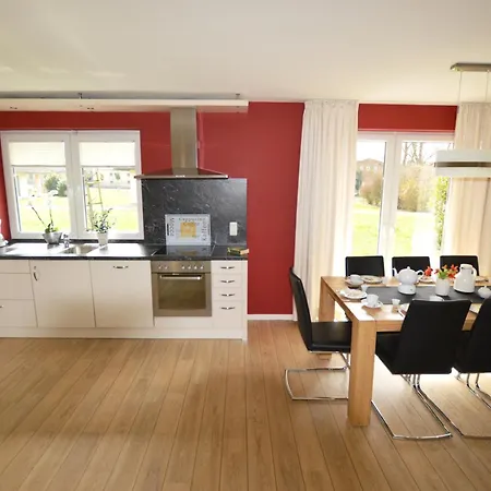 Reetdachhaus 3, Inkl 2 Parkplaetze