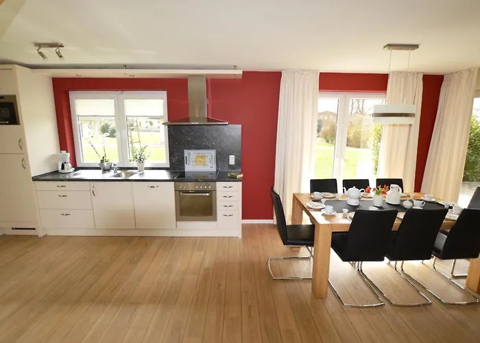 Reetdachhaus 3, Inkl 2 Parkplaetze